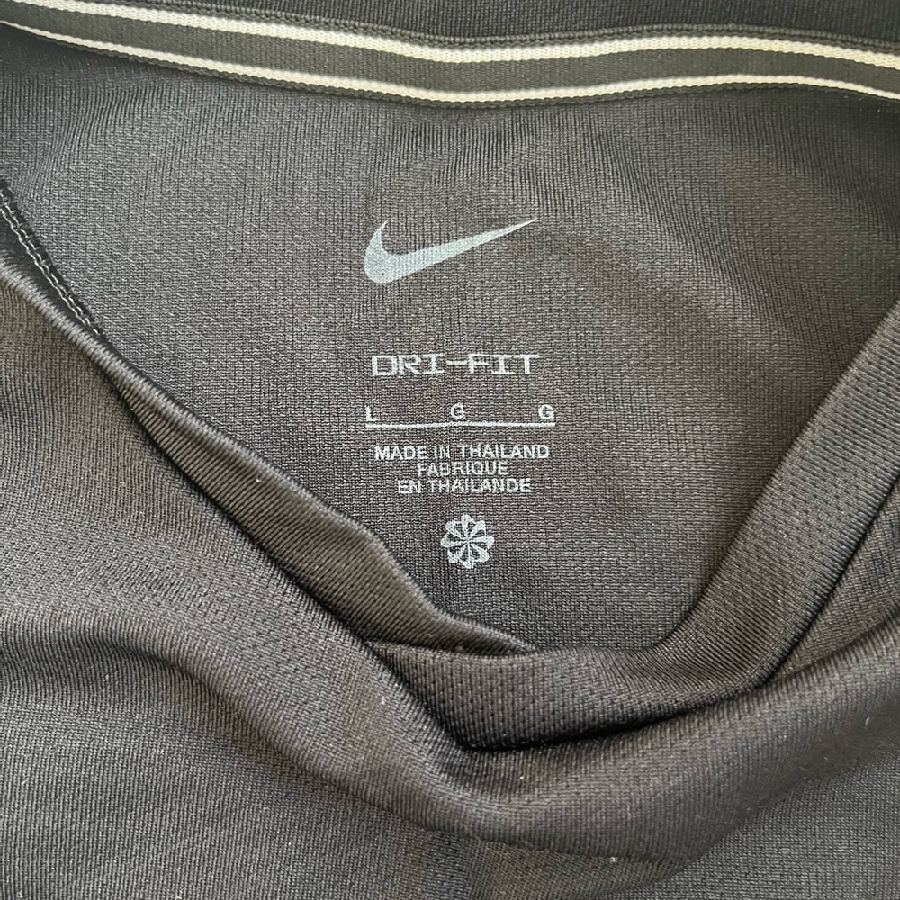 Bundle Nike T-Shirts in Black, Mint Green, and Slate Blue - Picture 6 of 10